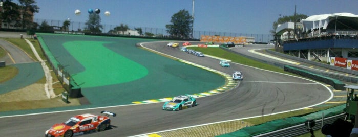 Autódromo José Carlos Pace (Interlagos) is one of linda velask.