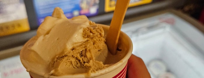 Fainting Goat Gelato is one of Locais curtidos por Rohan.