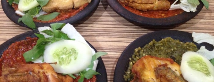 Places To Get Food Near Me Now