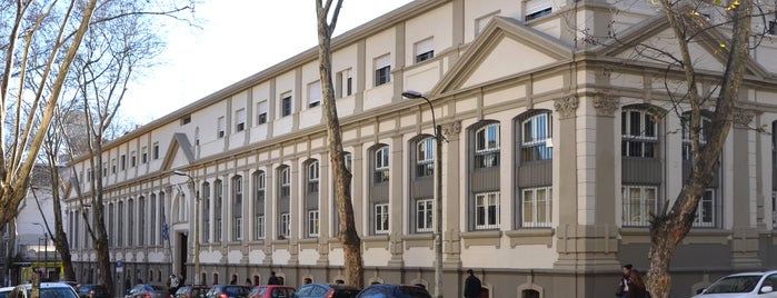 Facultad de Psicología - Udelar is one of Yael : понравившиеся места.