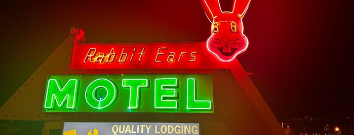 Rabbit Ears Motel is one of Hot Springs.