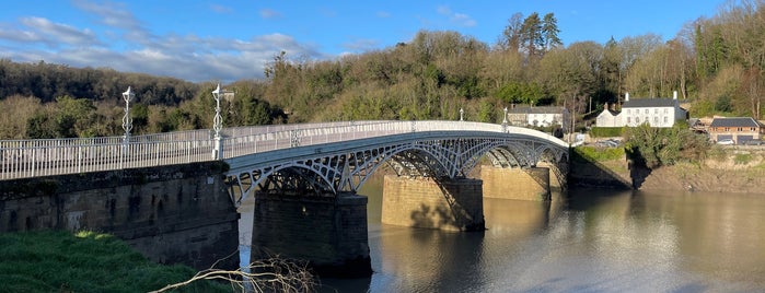 Chepstow Bridge is one of Tempat yang Disukai Kenneth.