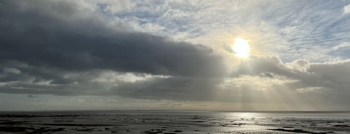 Lytham St Annes is one of Ricardo'nun Beğendiği Mekanlar.