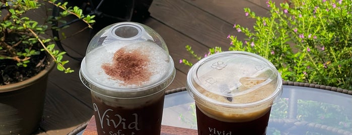 Vivid Cafe & Bar is one of ศรีสะเกษ.