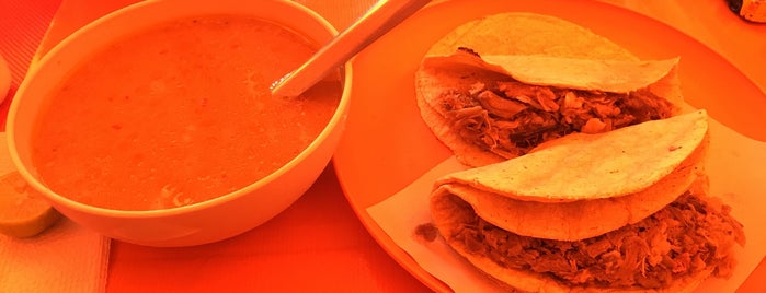 Barbacoa Los Tres Compadres is one of Michelle 님이 저장한 장소.