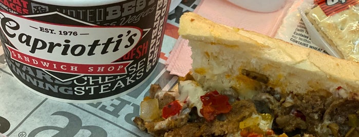 Capriotti's Sandwich Shop is one of 🏆🥪Fav Sandwiches🥪🏆.