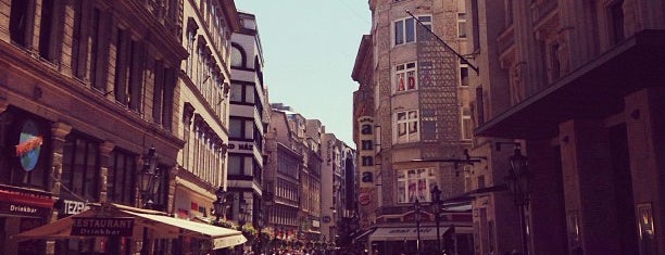 Waiznergasse is one of Budapest: Student Edition.