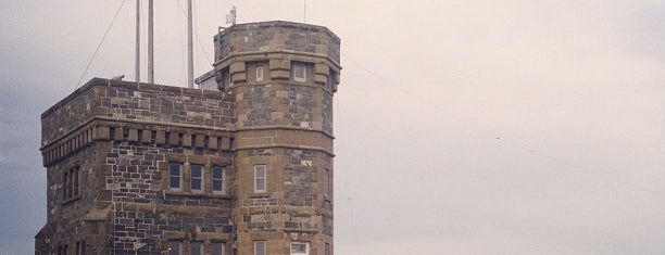 Cabot Tower is one of Tempat yang Disukai Skeeter.