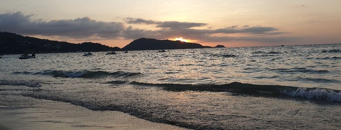 Patong Beach is one of Lieux qui ont plu à Pınar.