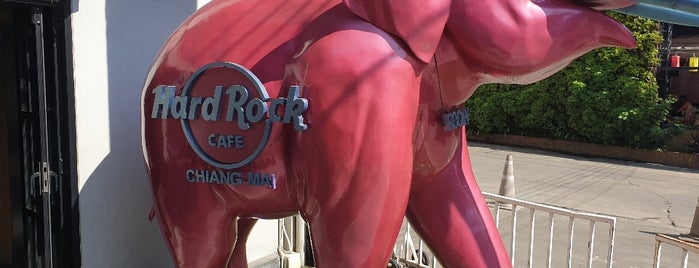 Hard Rock Cafe is one of Lugares favoritos de Pınar.