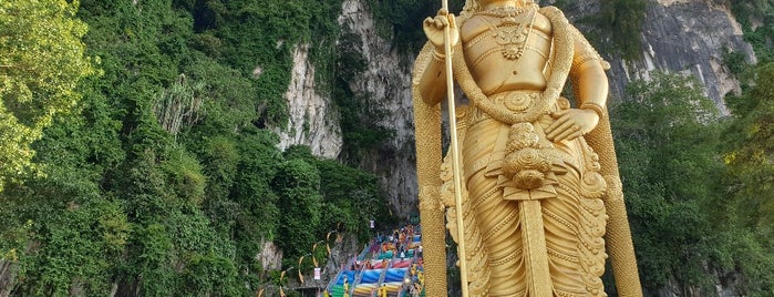 Batu Caves is one of Pınarさんのお気に入りスポット.