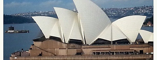 Ópera de Sydney is one of World Heritage Sites List.