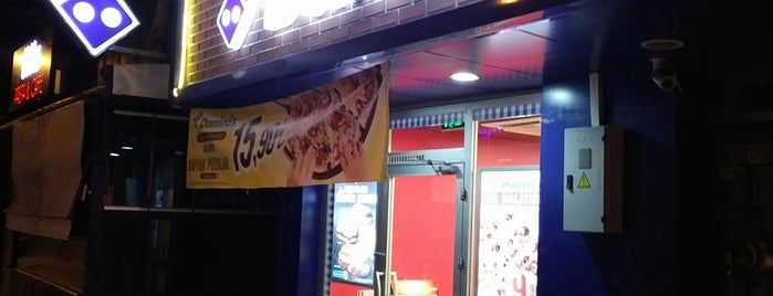 Domino's Pizza is one of Murat'ın Beğendiği Mekanlar.