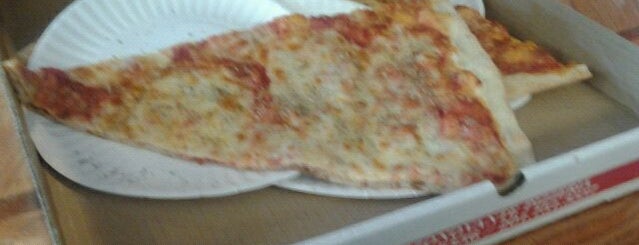 Pezzono Vante Biggest Slice In Town is one of Favorite Places.