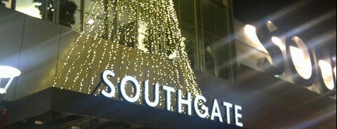 Southgate Centre is one of Orte, die Emmet gefallen.