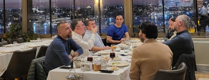 Hamdi Restaurant is one of Istanbul'da en iyi yerler 2020.