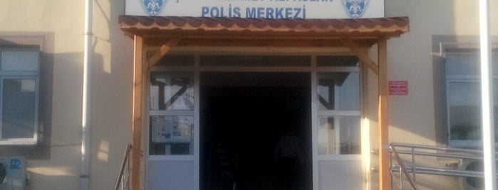 Dağlıoğlu Şehit Mehmet Ali Aslan  Polis Merkezi is one of Lugares guardados de Asena.