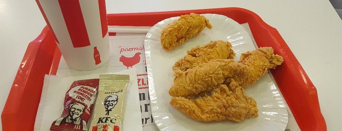 KFC is one of 🌜🌟🌟hakan🌟🌟🌛さんのお気に入りスポット.