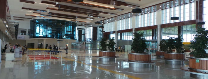 Balıkesir Koca Seyit Havalimanı (EDO) is one of 🌜🌟🌟🌟hakan🌟🌟🌟🌛'ın Beğendiği Mekanlar.