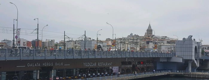 Eminönü - Kadıköy Vapur İskelesi is one of 🌜🌟🌟hakan🌟🌟🌛さんのお気に入りスポット.