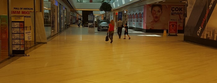 Mall of Antalya is one of Orte, die 🌜🌟🌟hakan🌟🌟🌛 gefallen.