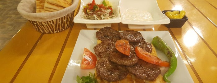 HayalEt Restaurant is one of Posti che sono piaciuti a 🌜🌟🌟hakan🌟🌟🌛.