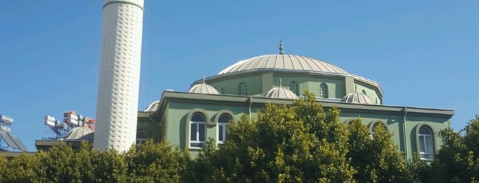 Fatih Camii / Ahatlı is one of Orte, die 🌜🌟🌟hakan🌟🌟🌛 gefallen.