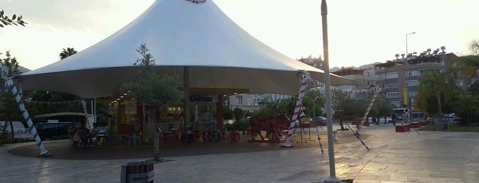 Dondurma Dükkanı  Liman Şube is one of Orte, die 🌜🌟🌟hakan🌟🌟🌛 gefallen.