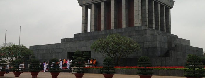 Lăng Chủ Tịch Hồ Chí Minh (Ho Chi Minh Mausoleum) is one of SE Asia favorites.