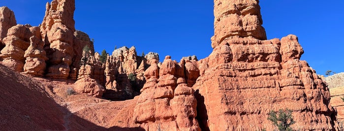 Red Canyon is one of Tempat yang Disukai Larry.