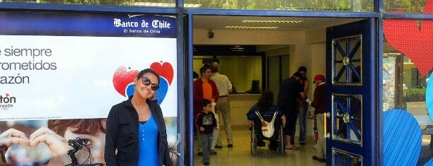 Banco de Chile is one of Israelさんのお気に入りスポット.