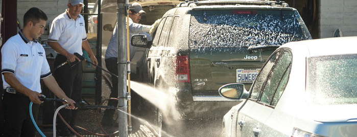 2nd Street Brushless Car Wash is one of Jimさんのお気に入りスポット.