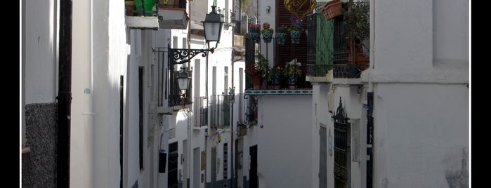 calle del Agua is one of Granada.