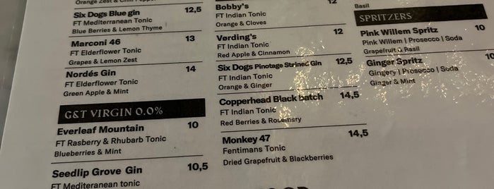 Gin & Tonic Bar is one of Robert: сохраненные места.