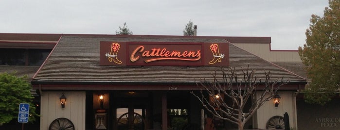 Cattlemen's Steakhouse is one of Tempat yang Disukai Dan.