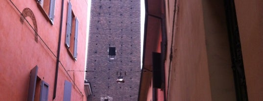 Torre Prendiparte is one of Bologna.