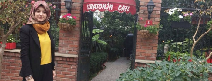 Seratonin Cafe is one of สถานที่ที่ Gülsün ถูกใจ.