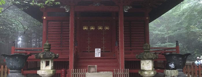 高尾山不動堂 is one of 神社仏閣.