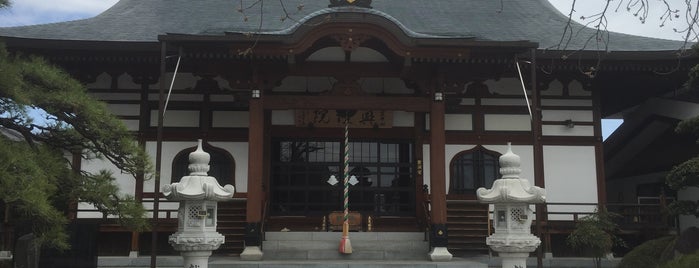 興隆院 is one of 神社仏閣.