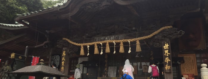 Hondo (Mail Hall) is one of 神社仏閣.