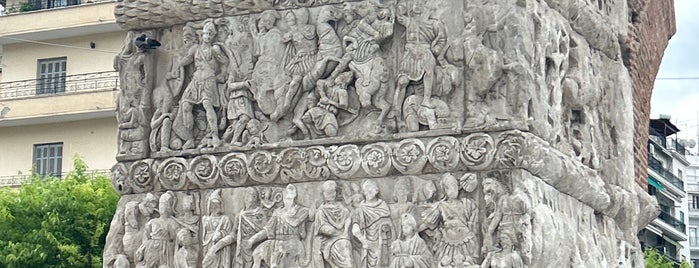 Arch of Galerius (Kamara) is one of kwstastozhs.