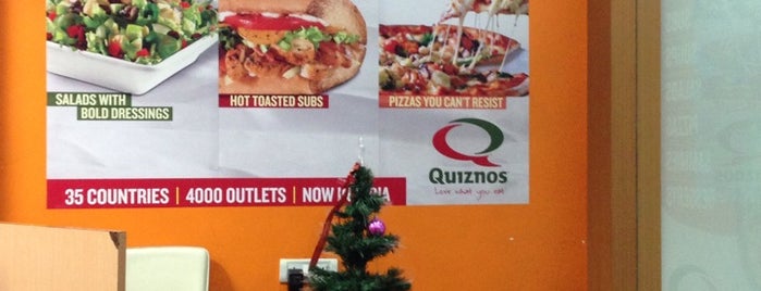 Quiznos is one of Places to Go - Madras.