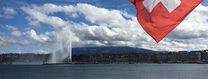 Place des Alpes is one of Geneva.