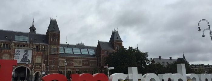 Площадь Дам is one of Amsterdam.