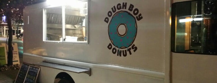 Doughboy Donut Truck is one of Lugares favoritos de Wednesday.