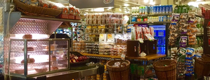 Gourmet Garage is one of Our Favorite Health Foods Stores In NYC.