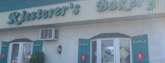 Riesterer's Bakery is one of My Restaurant.