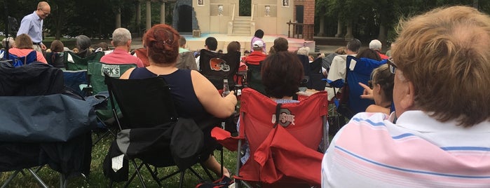 Schiller Park Amphitheatre is one of Lieux qui ont plu à jiresell.