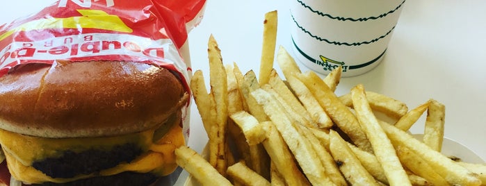 In-N-Out Burger is one of Locais curtidos por jiresell.