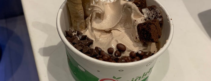 Pinkberry is one of Must-visit Food in Miraflores.